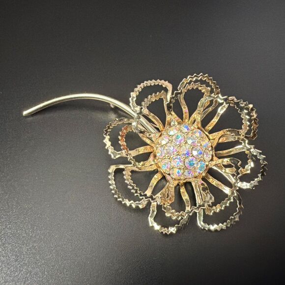 Sarah Coventry Jewelry - VINTAGE SARAH COVENTRY Flower Brooch Iridescent Aurora Rhinestone Gold Tone Pin